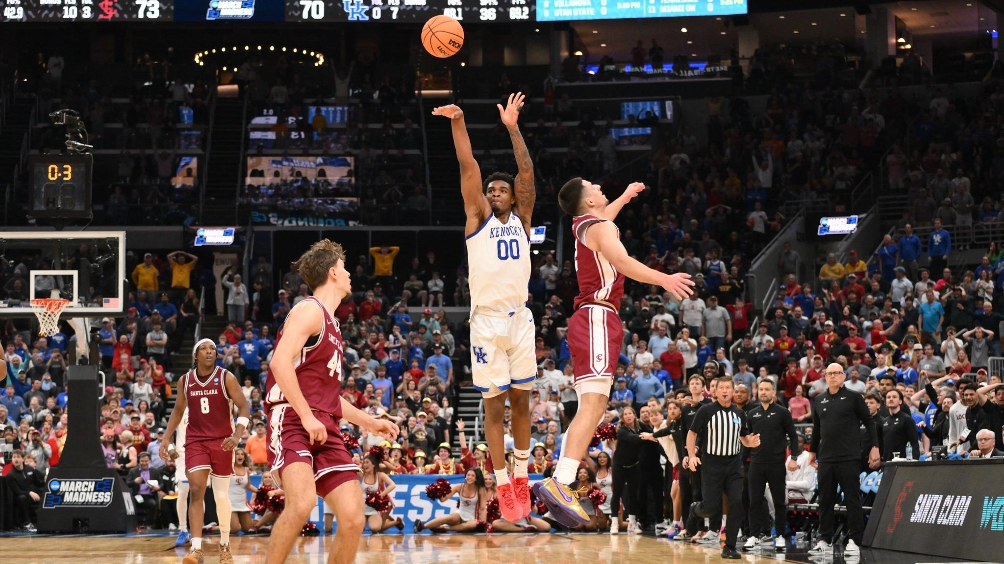 Oweh shoots game-tying three 