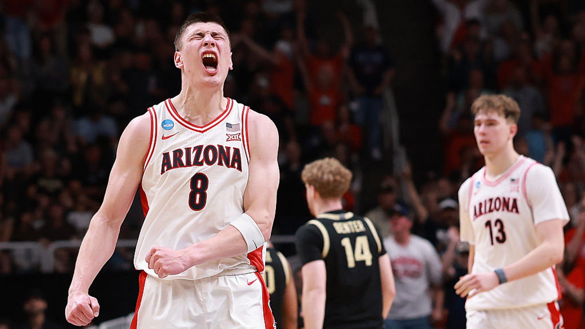 Ivan celebrates with Arizona